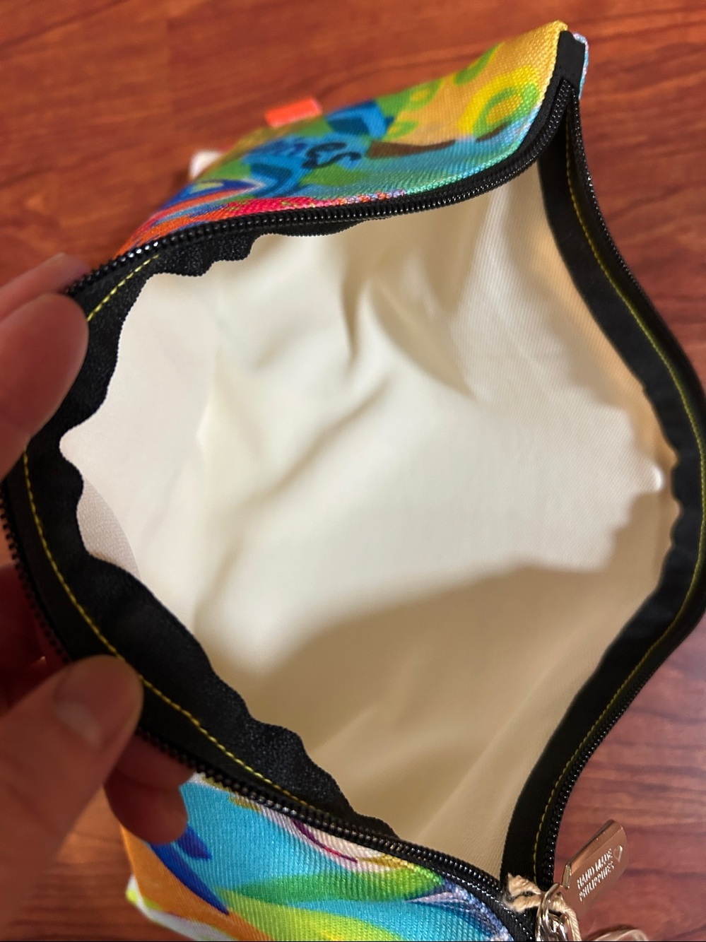 Medium Pouch - Picture 5 of 5